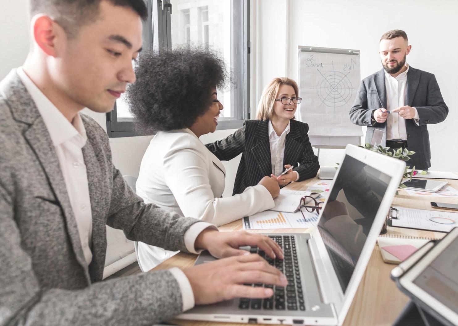 Entscheidungsbaum Visualisierung mit verschiedenen Pfaden